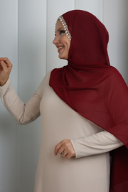 Pearl-Embellished Chiffon Hijab 2028 Burgundy - view 4