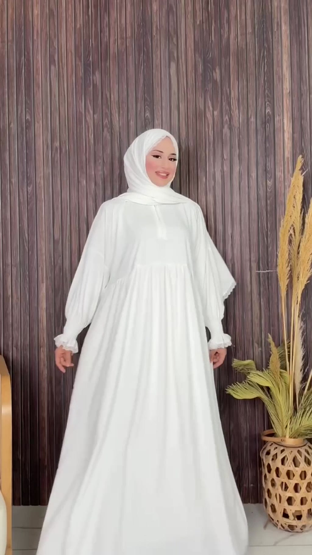 Beyaz Namaz Elbisesi